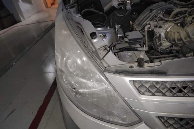 Used Wuling Rongguang V 2019 1.2L Van Utility Model
