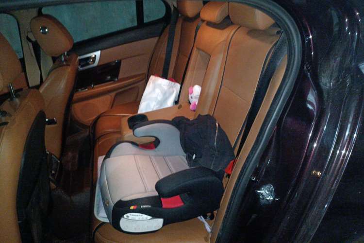 Used Jaguar XF 2015 XF 2.0T Luxury Edition Left Rear Seat