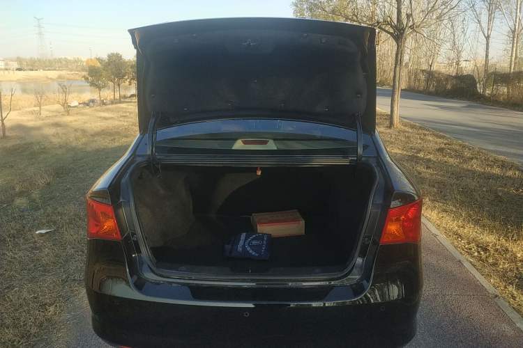 Used Roewe 350 2011 350S 1.5L Automatic Xunda Edition