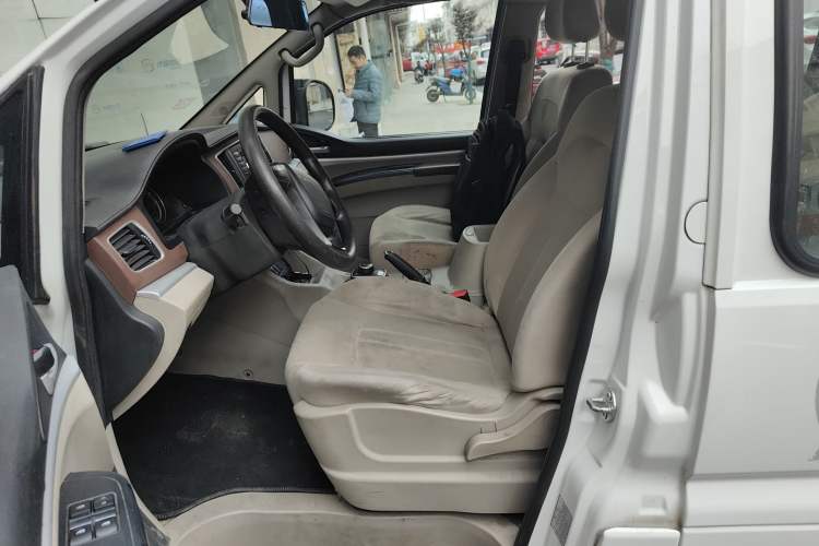 Used FORTHING Lingzhi M5 2021 Passenger Version Comfort Model 7 Seats