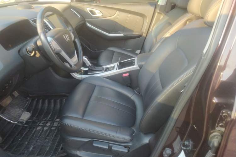 Used Luxgen 5 2014 Dance Limited Edition 1.8T Automatic Luxury Version
