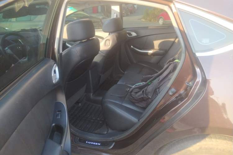 Used Luxgen 5 2014 Dance Limited Edition 1.8T Automatic Luxury Version
