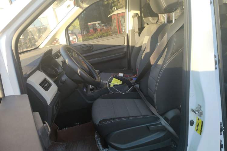Used Wuling Zhengcheng 2021 1.5T Manual Comfort Version
