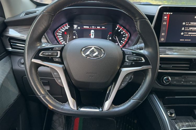 Used SAIC MAXUS D90 2017 2.0T Automatic Two-Wheel Drive - Uranus