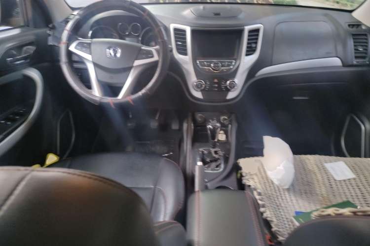 Used CHANGAN CS35 2015 1.6L Manual Luxury Model China IV Standard
