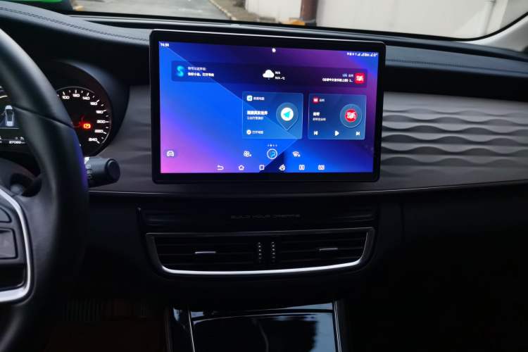 Used BYD Song MAX New Energy 2022 DM-i 105KM Prestige Model Audio And AC Panel