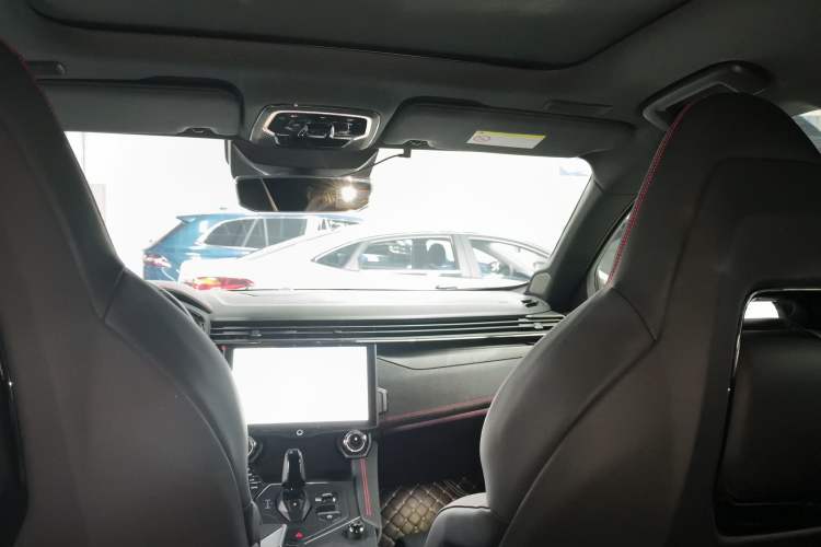 Used Lynk & Co 05 2023 2.0TD Four-Wheel Drive Sporty Halo