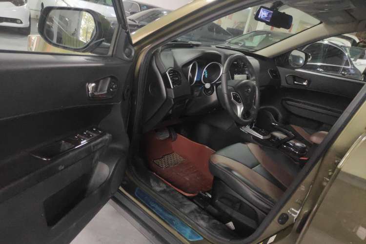 Used GAC Trumpchi GS5 Super 2015 2.0L Automatic Two-Wheel Drive Elite Edition Driver Seat