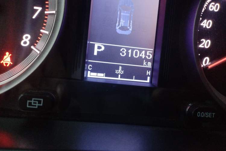 Used FORTHING Joyear X5 2017 Jingxiang Series 1.5T CVT Luxury Model
