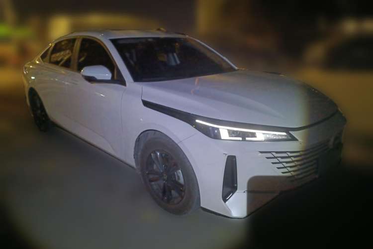 Used CHANGAN Eado DD 2023 Blue Whale NE 1.5T GDI DCT Luxury Edition
