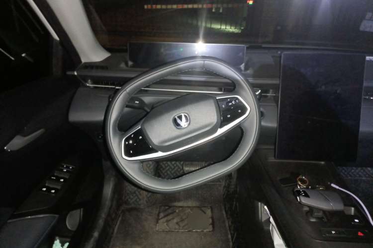 Used CHANGAN Eado DD 2023 Blue Whale NE 1.5T GDI DCT Luxury Edition
