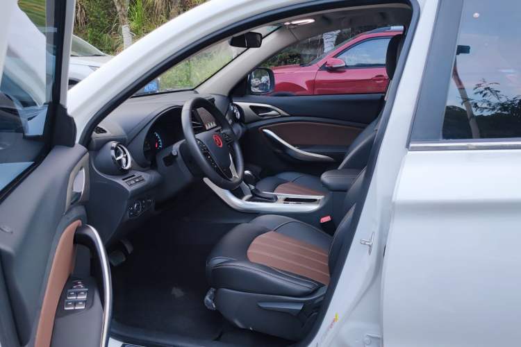 Used BYD Song 2017 Gaishi Upgrade Edition 1.5TID Automatic Luxury Model
