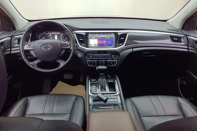 Used GAC Trumpchi GS7 2017 320T Two-Wheel-Drive Luxury Smart Connectivity Model
