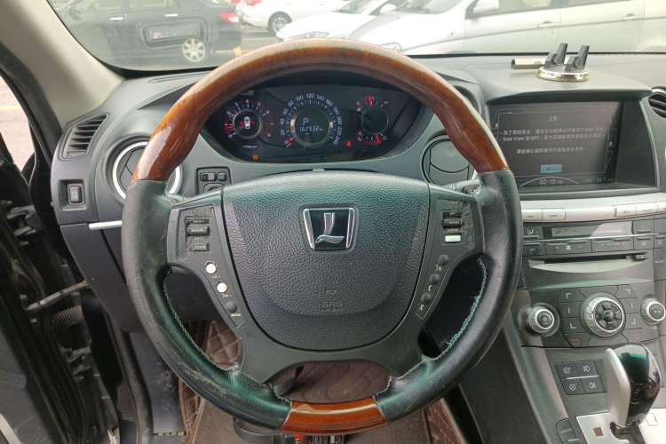 Used Luxgen Great 7 SUV 2013 Limited-Edition Sharp Model 2.2T Two-Wheel-Drive Smart Version
