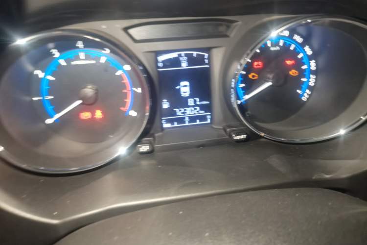 Used FORTHING S500 2016 1.6L Manual Luxury Edition