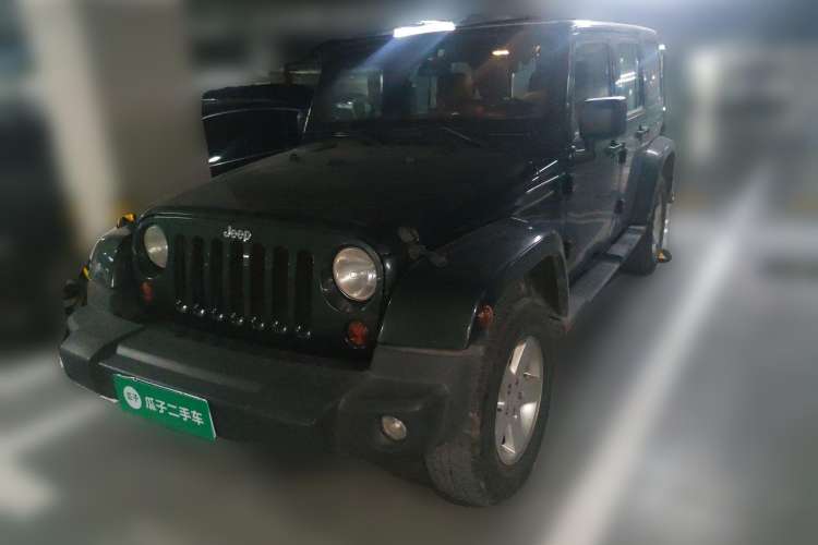 Used Jeep Wrangler 2011 3.8L Sahara Four-Door Edition