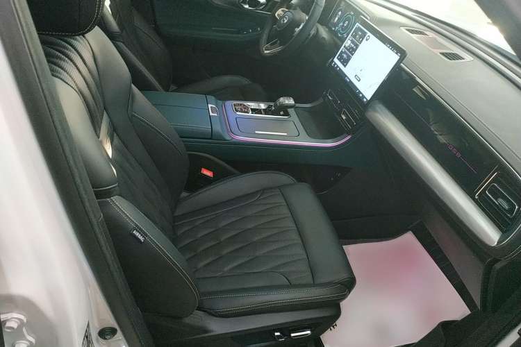 Used GAC Trumpchi GS8 2022 Flagship Series 2.0 TGDI Two-Wheel-Drive Prestige Edition (7 Seats)
