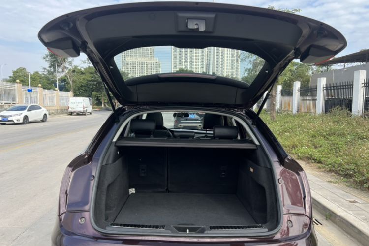 Used Zotye SR7 2016 1.5T CVT Cube Heart Edition China V Standard
