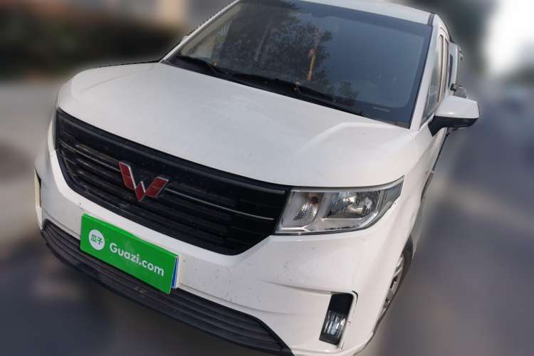 Used Wuling Hongguang PLUS 2019 1.5T Manual Comfort Version 7 Seats