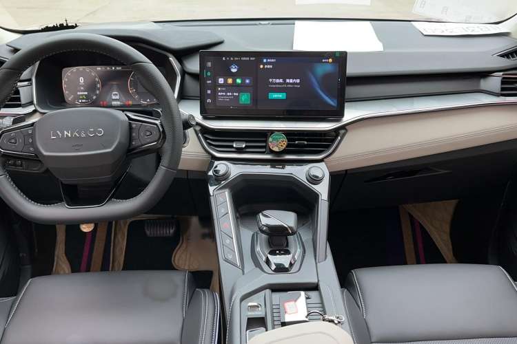 Used Lynk & Co 06 2023 Remix 1.5T Hero