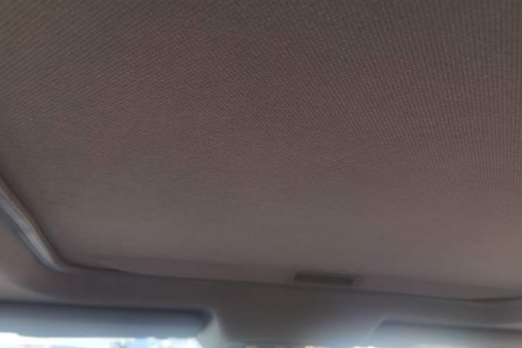 Used Dongfeng Fengdu MX6 2015 2.0L CVT Two-Wheel Drive Dream Edition