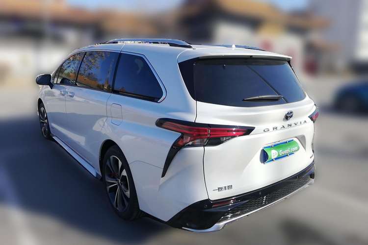Used Toyota Granvia 2023 2.5L Hybrid Flagship VIP Edition Rear Left 45 Deg