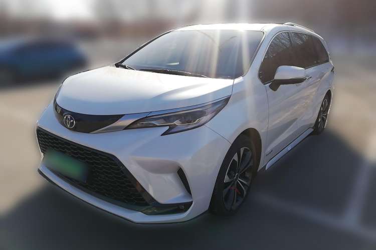 Used Toyota Granvia 2023 2.5L Hybrid Flagship VIP Edition