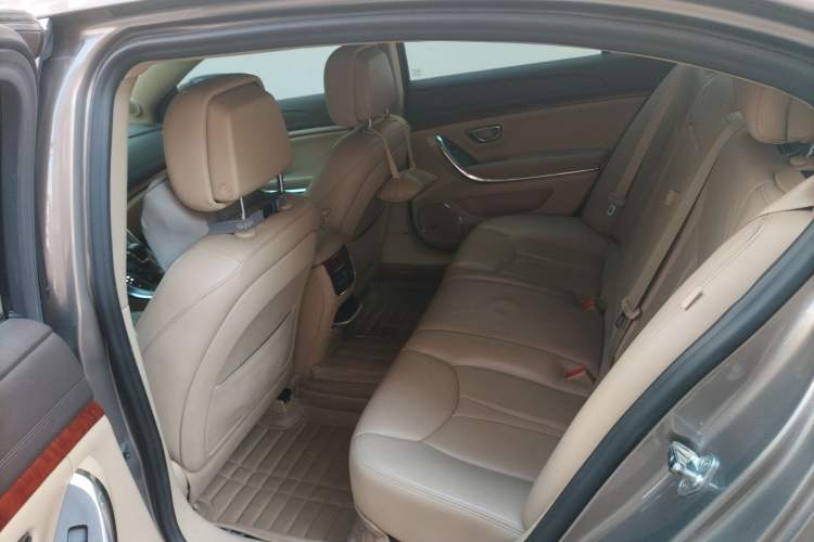 Used Roewe 950 2012 2.4L Luxury Executive Edition
