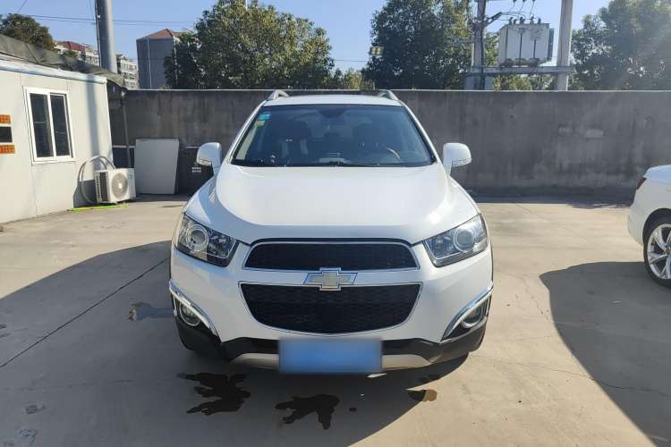 Used Chevrolet Captiva 2012 2.4L 4x4 Flagship Edition 7 Seats
