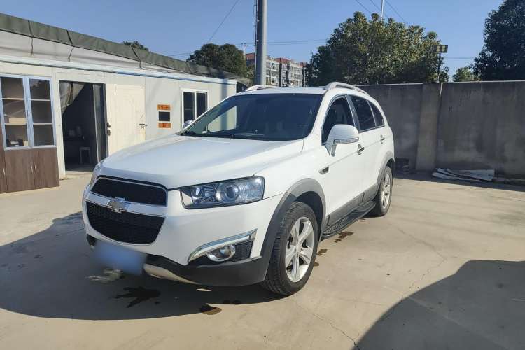 Used Chevrolet Captiva 2012 2.4L 4x4 Flagship Edition 7 Seats