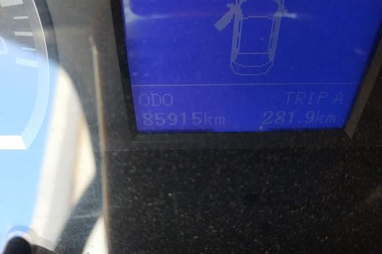 Used Dongfeng Ruichi 2017 2.5T Diesel Two-Wheel Drive Standard Version with Long Cargo Bed – ZD25T5