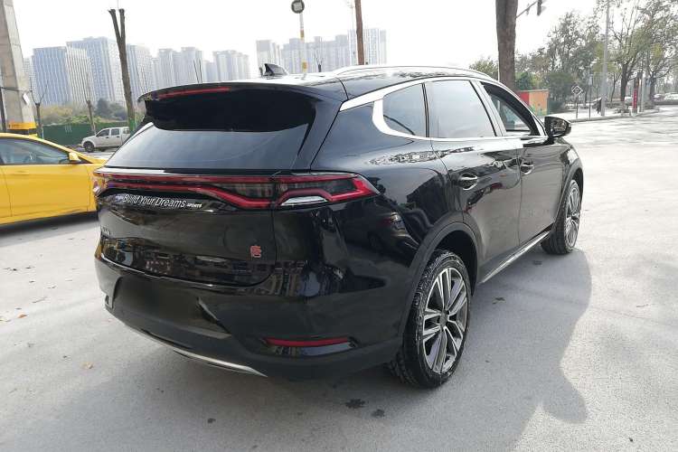 Used BYD Tang 2018 2.0T Automatic SmartConnect Prestige 7-Seater China V Standard