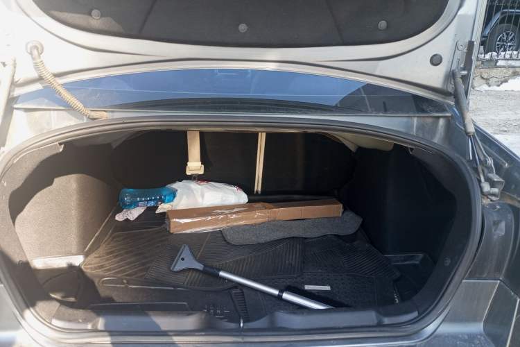 Used Citroen C-Quatre 2009 Sedan 1.6L Automatic Fashion Edition Trunk