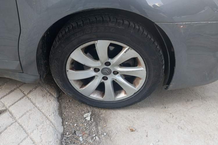 Used Citroen C-Quatre 2009 Sedan 1.6L Automatic Fashion Edition Right Front Wheel Hub