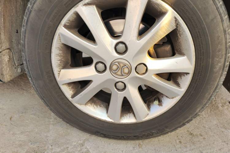 Used BAIC New Energy EV 2015 EV200 Light Edition Right Front Wheel Hub