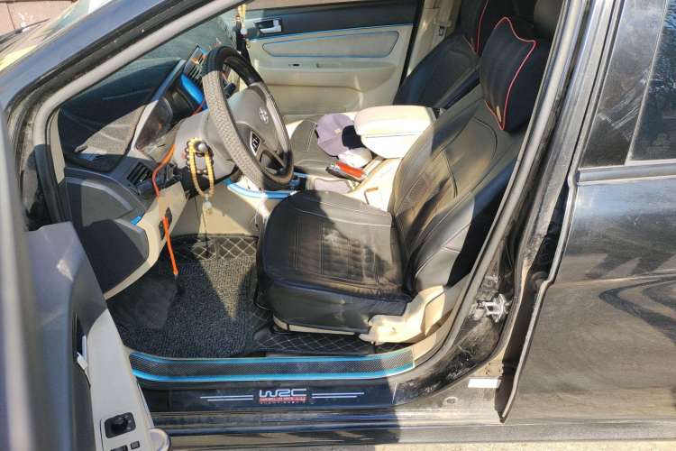 Used BAIC New Energy EV 2015 EV200 Light Edition Left Front Seat