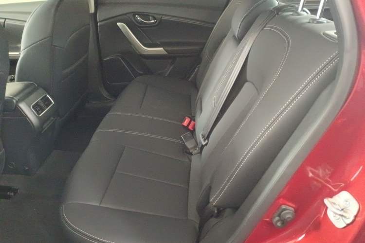 Used Venucia T90 2017 2.0L Manual Fashion Edition