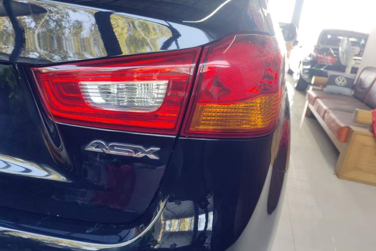 Used Mitsubishi ASX 2018 2.0L CVT Two-Wheel Drive Deluxe Edition
