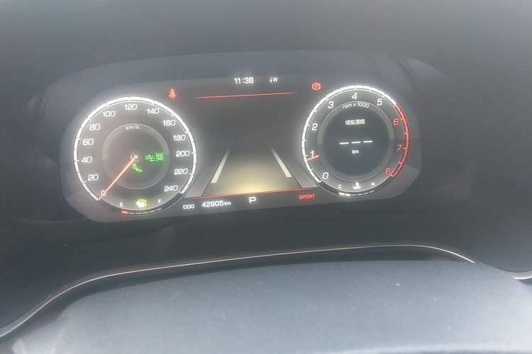 Used Wey VV6 2018 2.0T Two-Wheel-Drive Ultra-Luxury Version China V Standard
