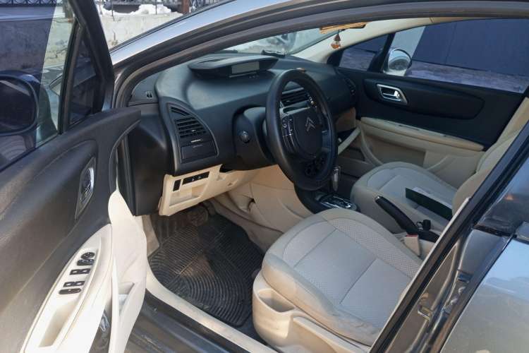 Used Citroen C-Quatre 2009 Sedan 1.6L Automatic Fashion Edition Driver Seat