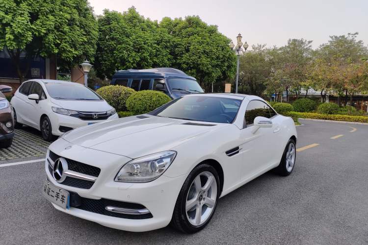Used Mercedes-Benz SLK-Class 2011 SLK 200 Fashion Model