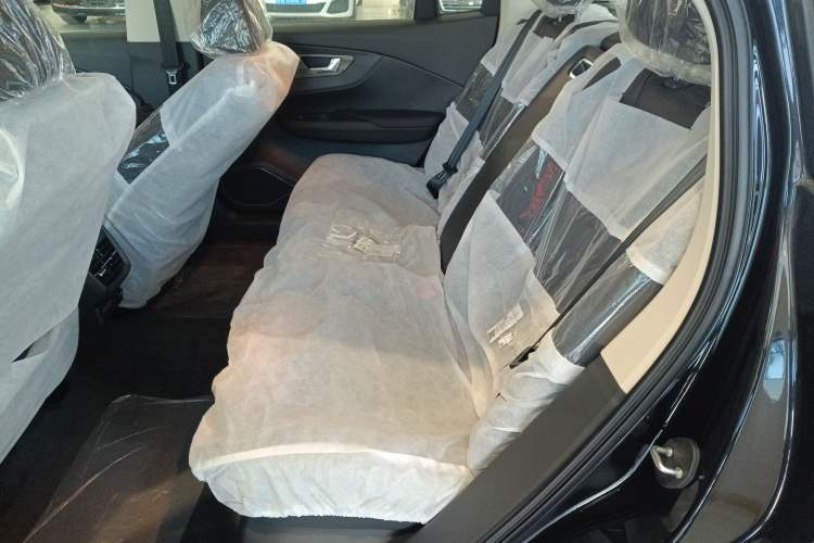 Used Hongqi E-QM5 2022 431 km Charge & Enjoy Edition