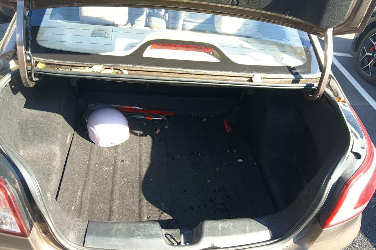 Used Baojun 630 2011 1.5L manual Comfort trim level
