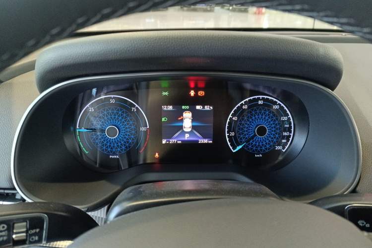 Used Hongqi E-QM5 2022 431 km Charge & Enjoy Edition