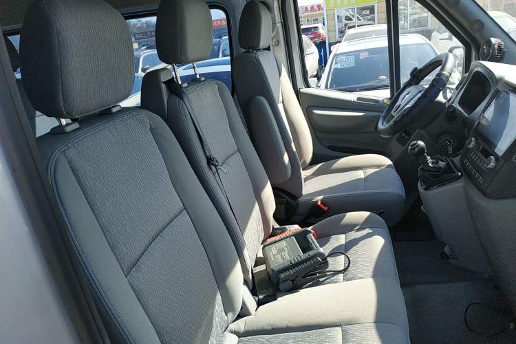 Used Foton Toano 2021 2.0T Manual Tongtu Short Wheelbase Flat Roof 5/6-Seater 4F20TC3
