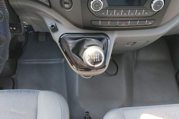 Used Foton Toano 2021 2.0T Manual Tongtu Short Wheelbase Flat Roof 5/6-Seater 4F20TC3
