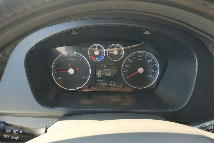 Used Foton Toano 2021 2.0T Manual Tongtu Short Wheelbase Flat Roof 5/6-Seater 4F20TC3
