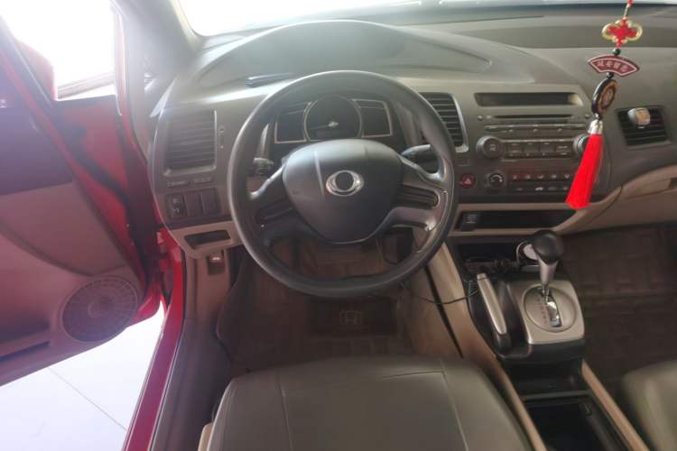 Used CIIMO CIIMO 2012 1.8L Automatic