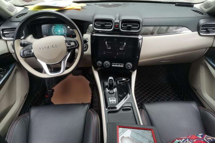 Used Lynk & Co 02 2018 1.5T DCT Two-Wheel Drive Zhaopu Version China V Standard