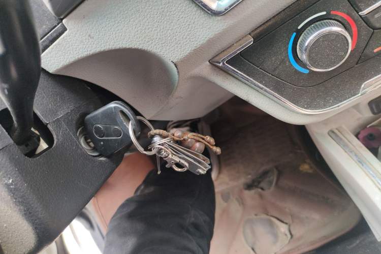 Used Jinbei New Hiace S 2018 1.6L Business Edition DLCG16 Vehicle Key